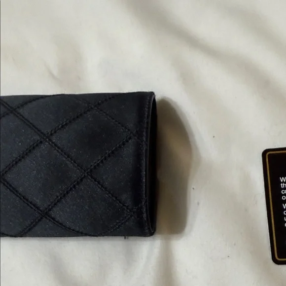 Rare Chanel Black Silk and Leather Jewelry Case - Picture 6 of 10